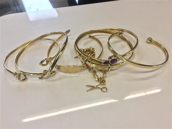 Collection modern gold bangles etc 31g gross